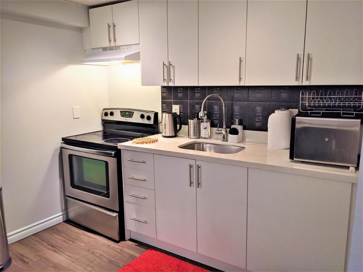 Bright Parkdale Court - Little Portugal W/ Free Parking Apartment Toronto Exterior photo